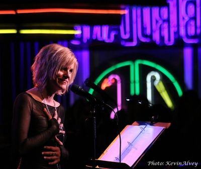 Jenn Colella Photo