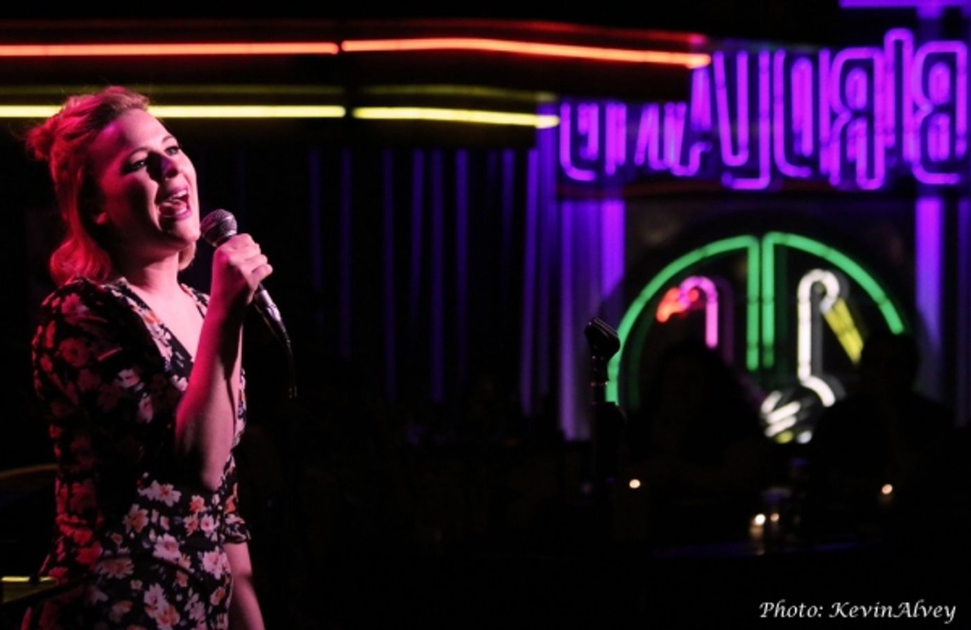 Photo Flash: Rachel Tucker, Tovah Feldshuh & More Perform at CAST PARTY Image