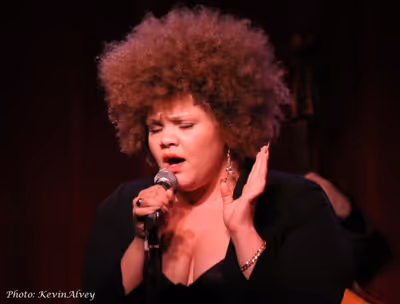 Margeaux Davis Photo