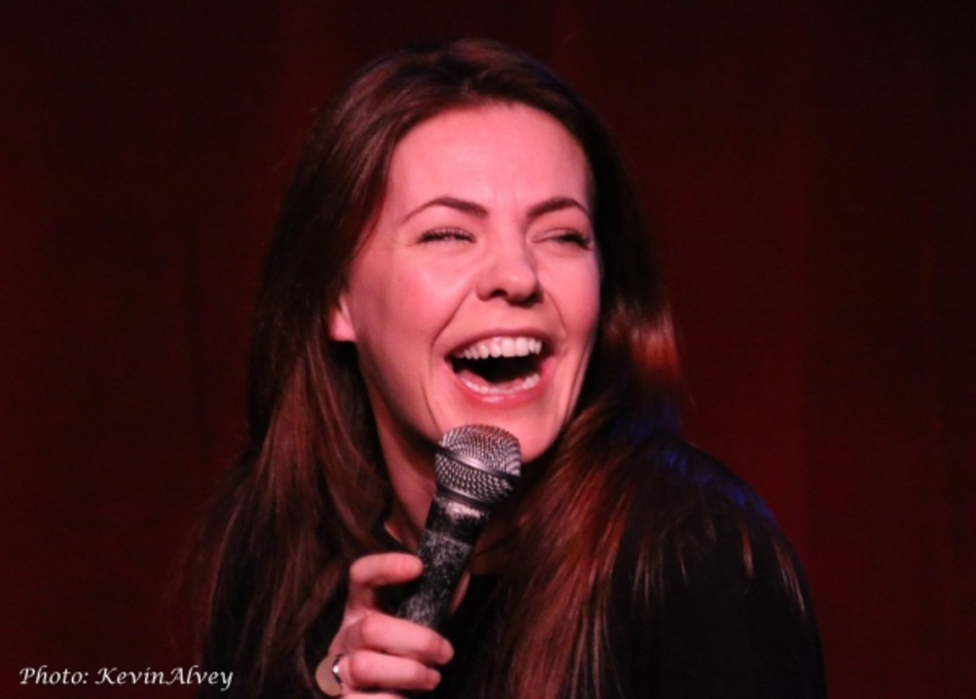 Photo Flash: Rachel Tucker, Tovah Feldshuh & More Perform at CAST PARTY Image