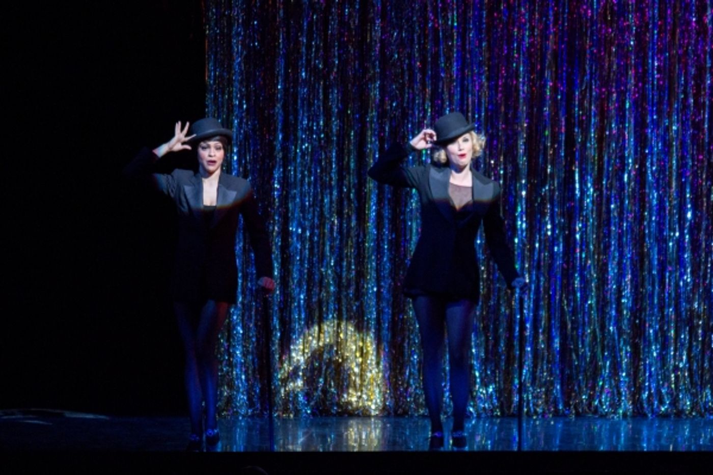 Photo Coverage: It's Heaven Nowadays at CHICAGO- Inside Jennifer Nettles and Carly Hughes' First Bows!  Image