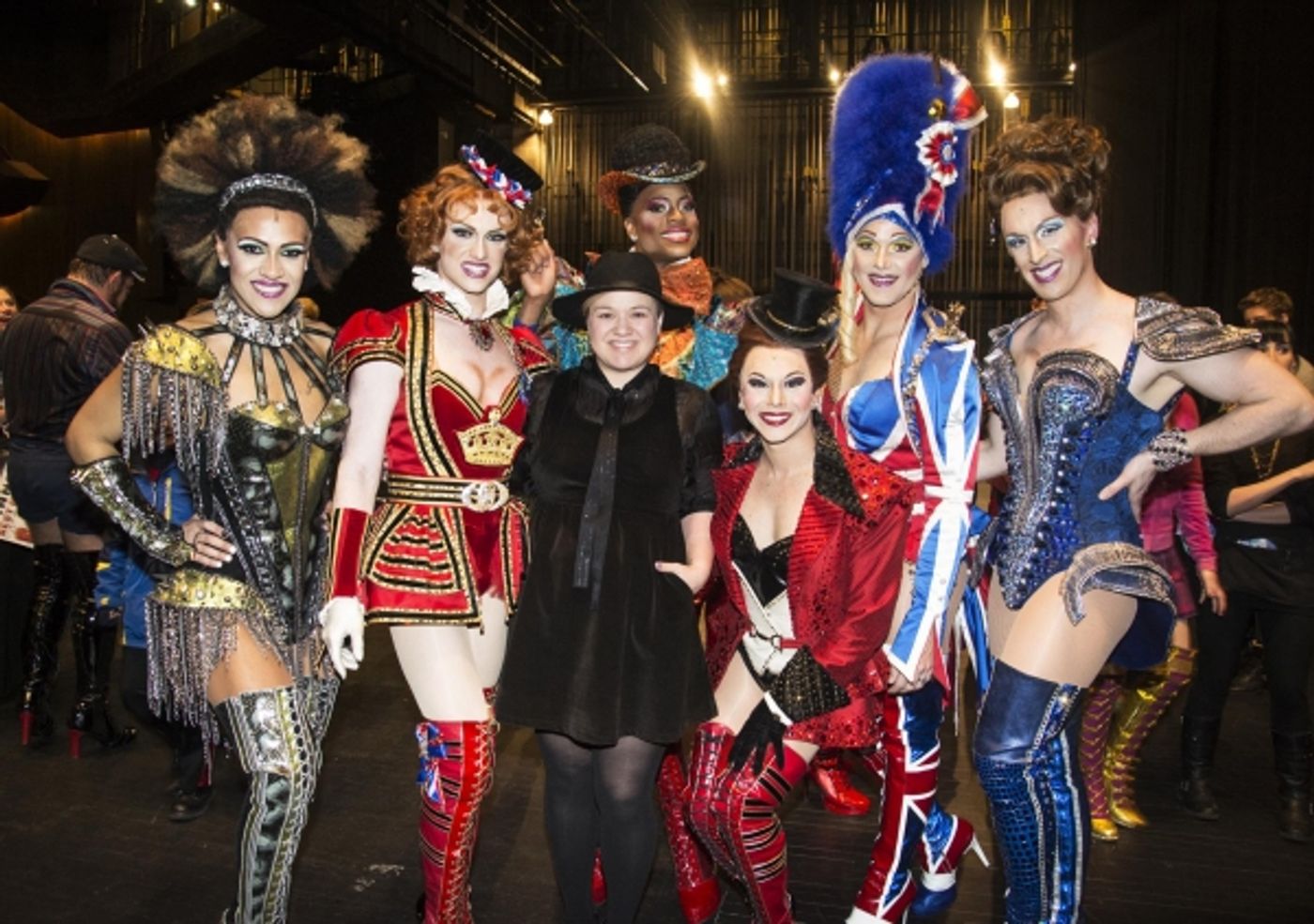 Photo Flash: Reba McEntire and Kelly Clarkson Visit KINKY BOOTS in Tennessee  Image