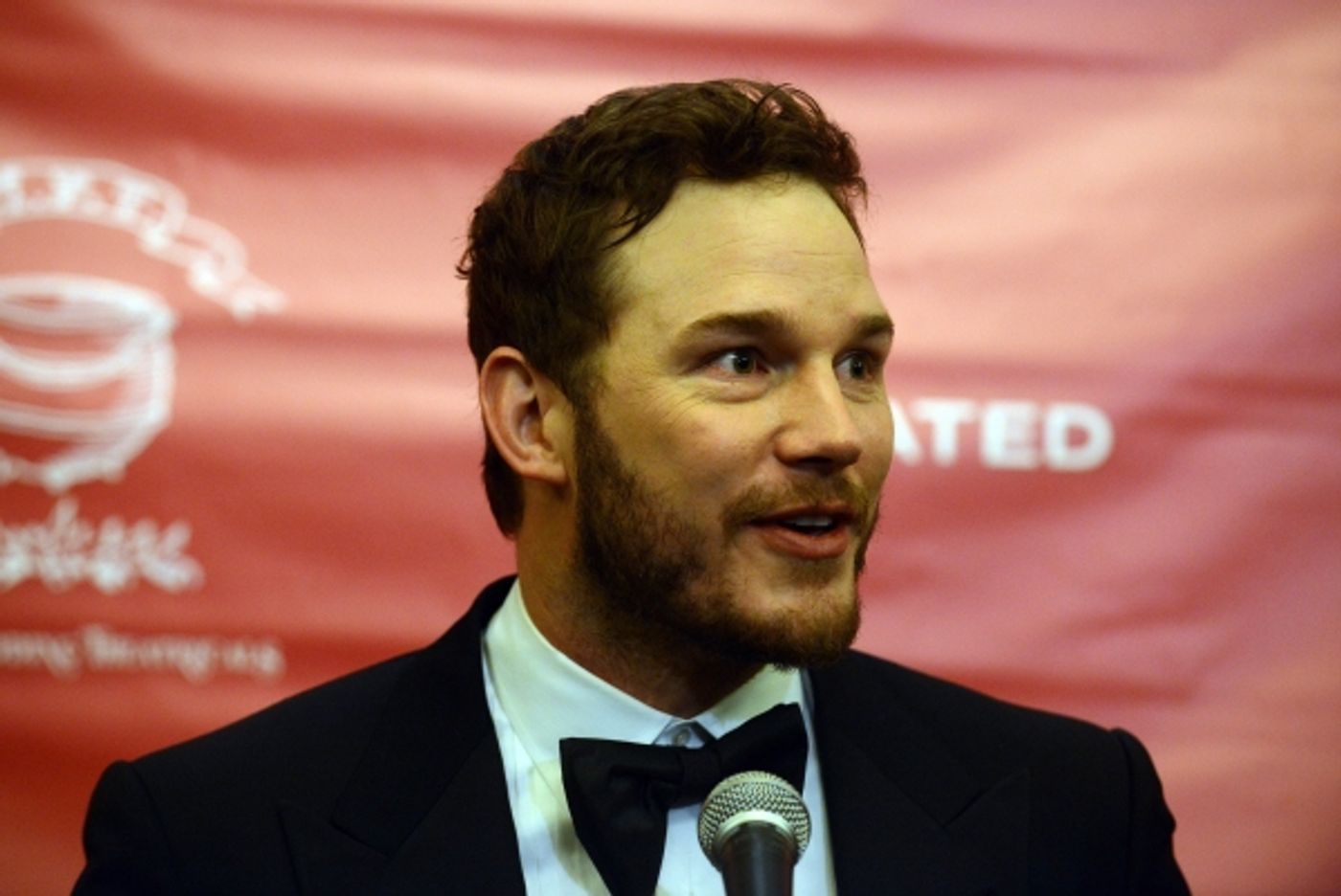 Photos and Video: Chris Pratt Named Hasty Pudding Theatricals' 2015 Man of the Year  Image