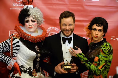 Chris Pratt vamps it up following a press conference with Reed Silverman and Sam Clar Photo