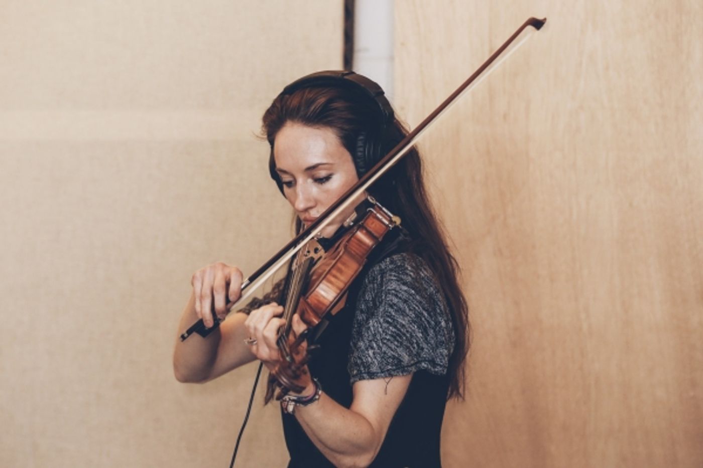 Photo Flash: Sneak Peek- ONCE Cast Members to Debut FAIR PLAY Video at 42West Photo Flash: Sneak Peek- ONCE Cast Members to Debut FAIR PLAY Video at 42West Image