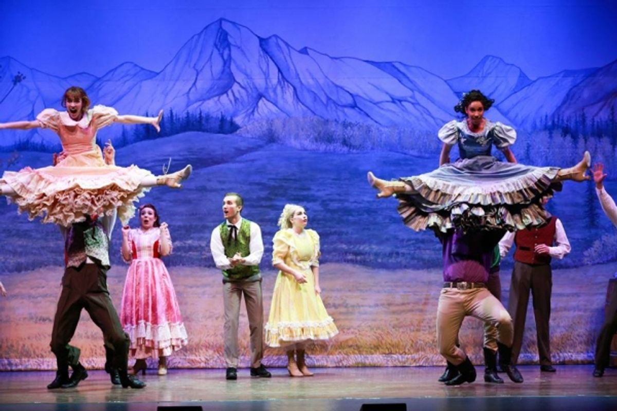 Corinne Munsch (Sarah), Danielle Barnes (Ruth) and the cast of SEVEN BRIDES FOR SEVEN BROTHERS at First Look at the National Tour of SEVEN BRIDES FOR SEVEN BROTHERS