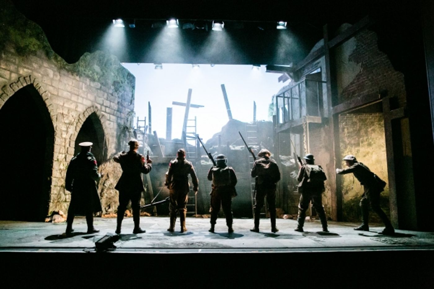 Photo Flash: First Look at Peter Duncan, Edmund Wiseman & Emily Bowker in BIRDSONG UK Tour  Image