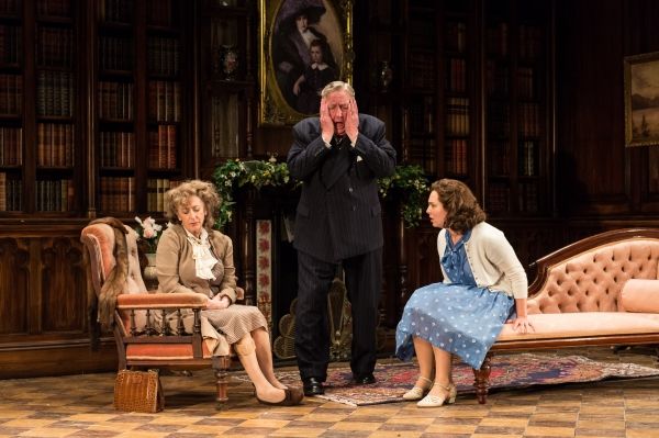 Maureen Lipman, Desmond Barrit and Ingrid Oliver Photo