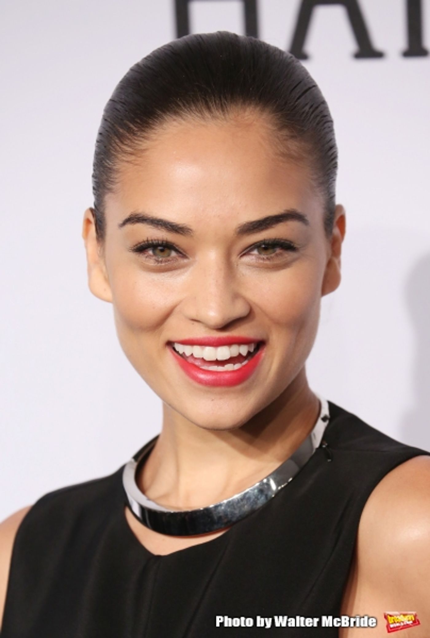 Photo Coverage: On the amfAR 2015 New York Gala Black Carpet with Paris Hilton, Kendall Jenner, and More!  Image