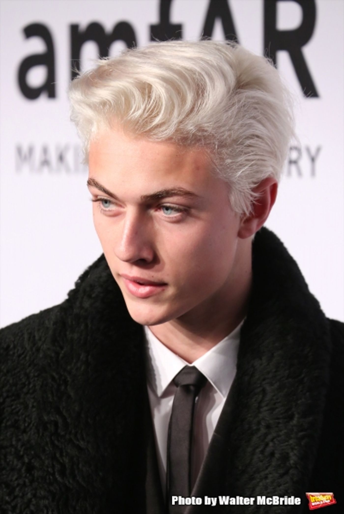 Photo Coverage: On the amfAR 2015 New York Gala Black Carpet with Paris Hilton, Kendall Jenner, and More!  Image