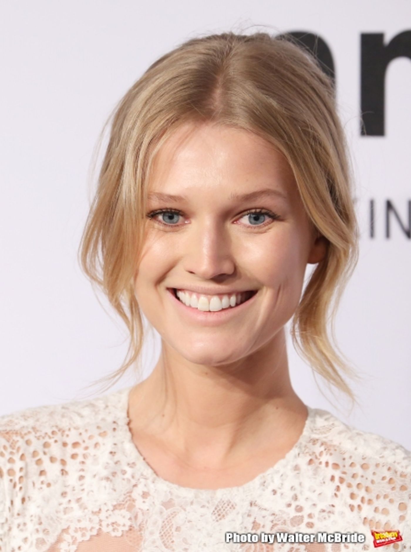 Photo Coverage: On the amfAR 2015 New York Gala Black Carpet with Paris Hilton, Kendall Jenner, and More!  Image