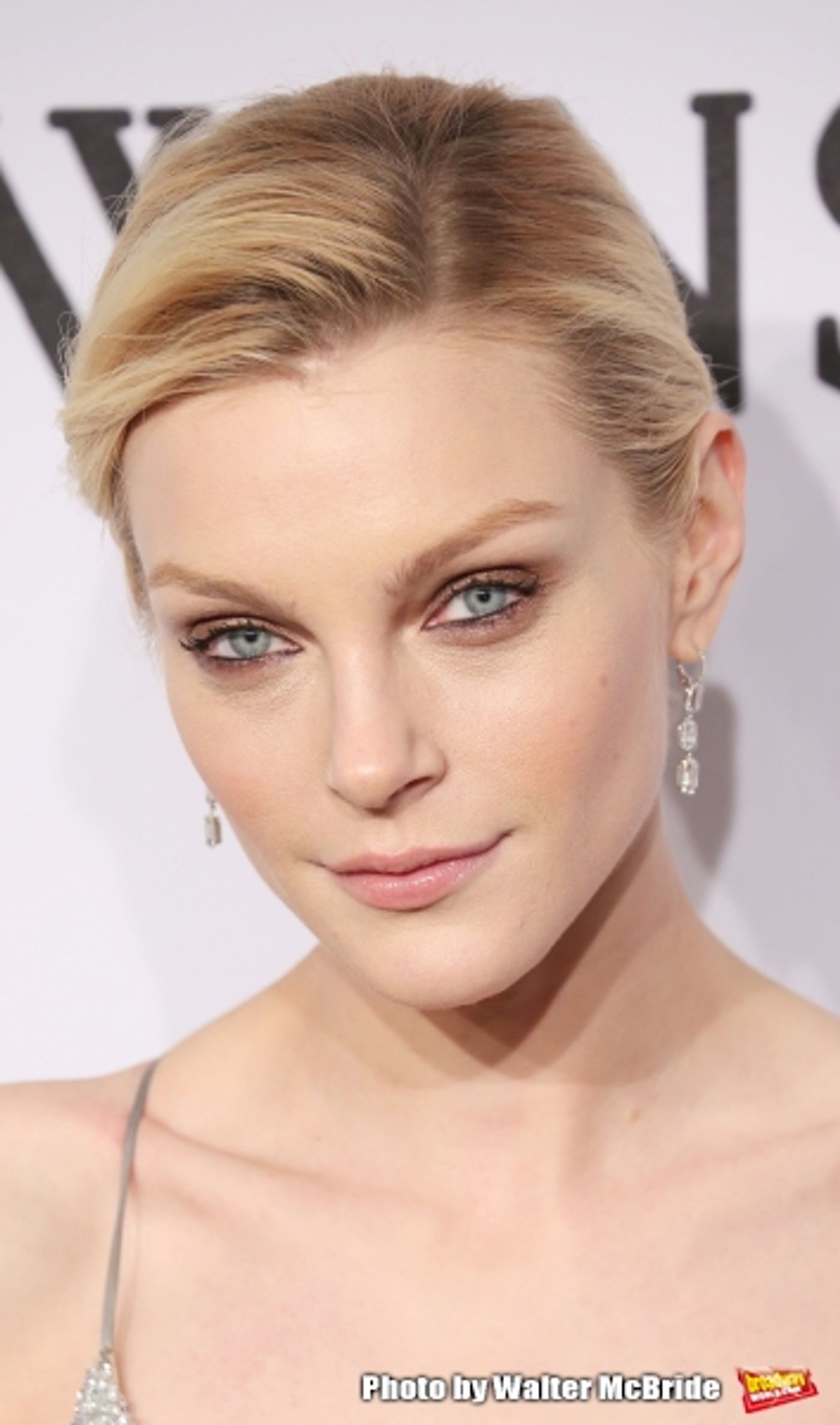 Photo Coverage: On the amfAR 2015 New York Gala Black Carpet with Paris Hilton, Kendall Jenner, and More!  Image