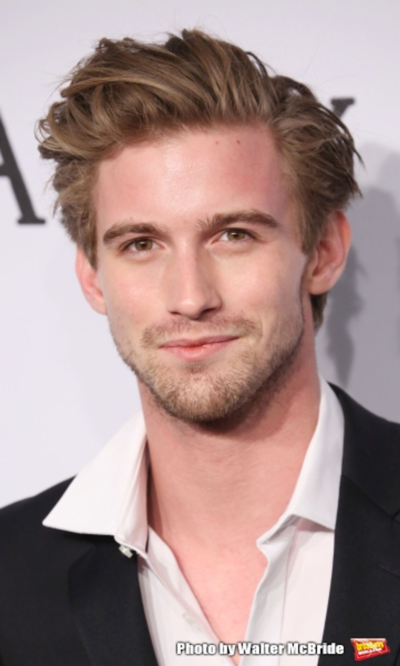 Photo Coverage: On the amfAR 2015 New York Gala Black Carpet with Paris Hilton, Kendall Jenner, and More!  Image