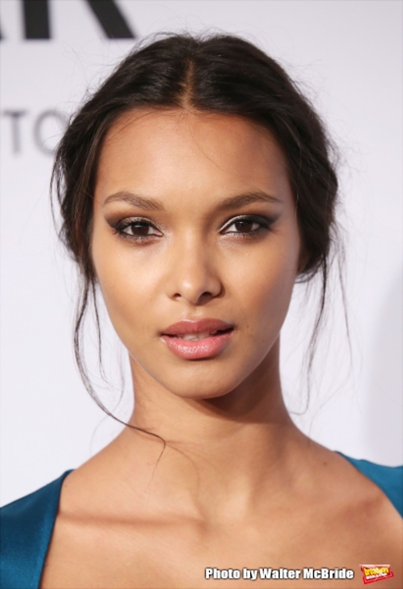 Photo Coverage: On the amfAR 2015 New York Gala Black Carpet with Paris Hilton, Kendall Jenner, and More!  Image