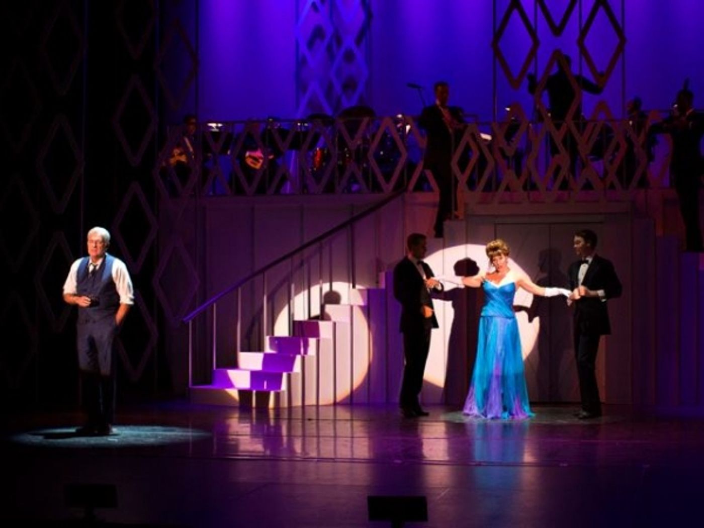 Photo Flash: First Look- Chase Peacock, Jeff McKerley, and More Lead CATCH ME IF YOU CAN at Atlanta Lyric Theatre Photo Flash: First Look- Chase Peacock, Jeff McKerley, and More Lead CATCH ME IF YOU CAN at Atlanta Lyric Theatre Image