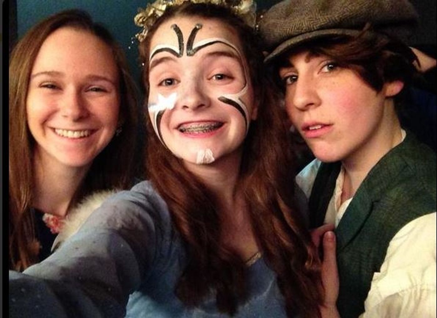 Photo Flash: Saturday Intermission Pics - Feb. 14 Part 2 - ON THE TOWN Cast Sells Kisses and More!  Image