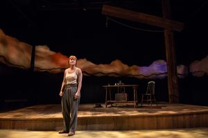 Kelly McAndrew @ BroadwayWorld Kelly McAndrew Photo