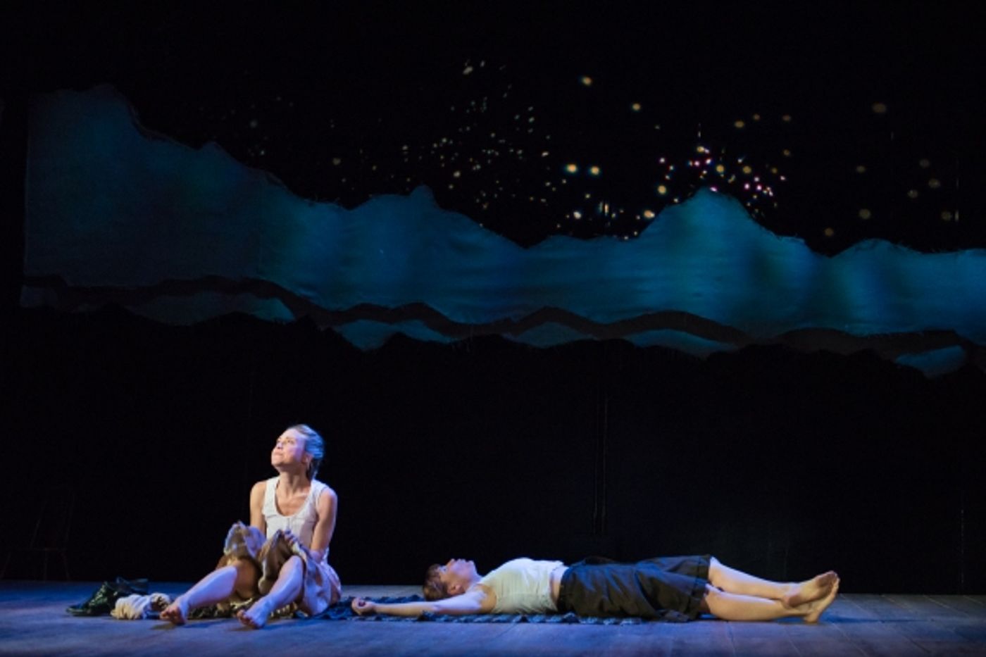 Photo Flash: First Look at TACT's ABUNDANCE, Beginning Tonight Off-Broadway  Image