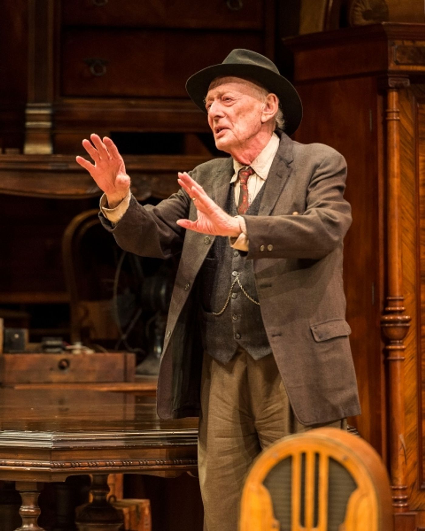 Photo Flash: Kate Burton, Sam Robards and More Star in THE PRICE, Opening Tonight at the Taper  Image