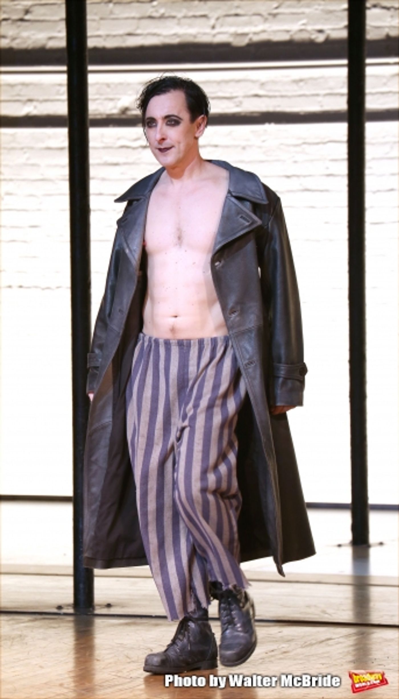 Photo Coverage: Willkommen Sally! Sienna Miller Returns to Broadway in CABARET!  Image