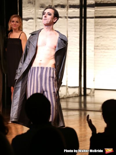 Sienna Miller and Alan Cumming d Photo