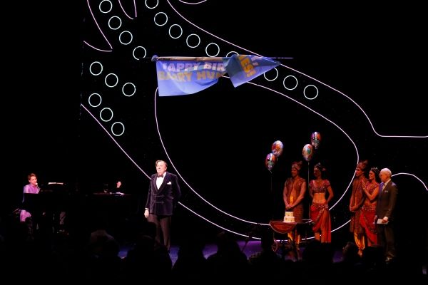 Barry Humphries Photo