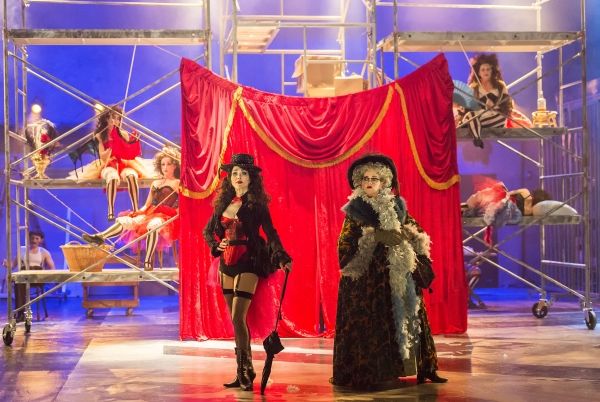 Stasha Surdyke (Jenny Diver) and Deborah Strang (Mrs. Peachum) Photo