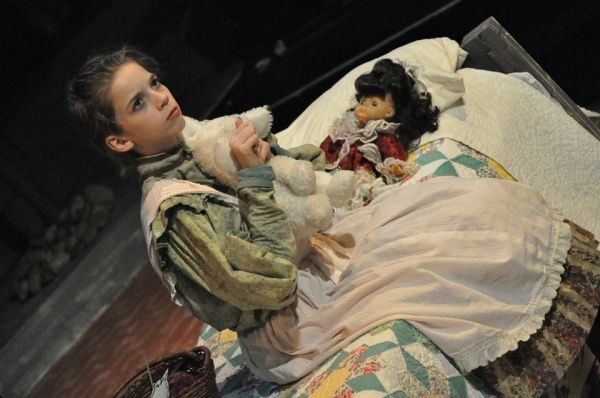 LIBERTY EVANS-AGNEW (Helen Keller) Photo