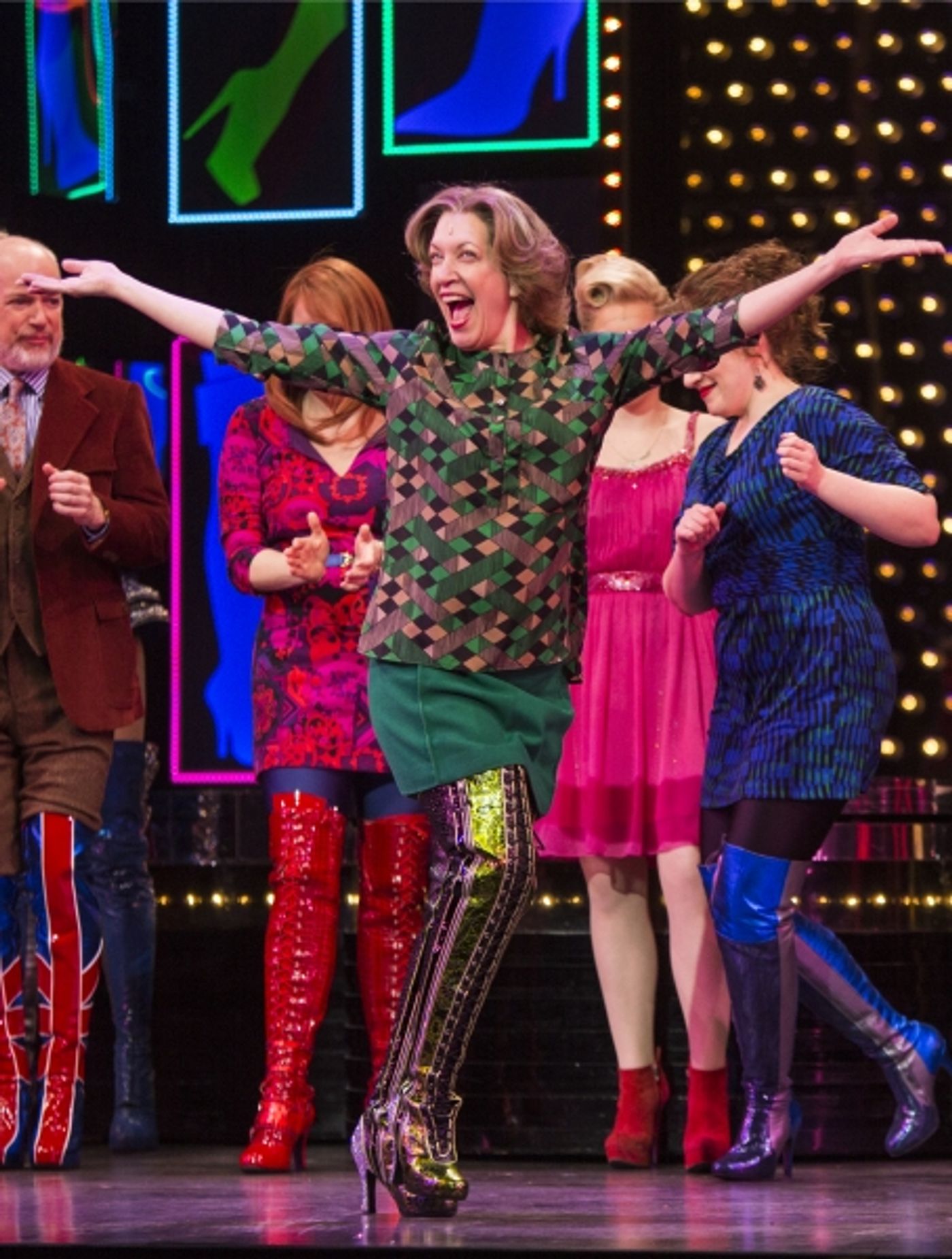 Photo Coverage: Westminster Best in Show Winner Miss P. Makes Broadway Debut in KINKY BOOTS!  Image