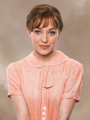 Laura Osnes @ BroadwayWorld Laura Osnes Photo