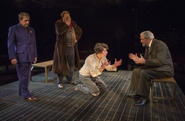 Robert Dorfman as Vasily Korinsky, Ron Orbach as Moishe Bretzky, Eli Gelb as Pinchas  Photo