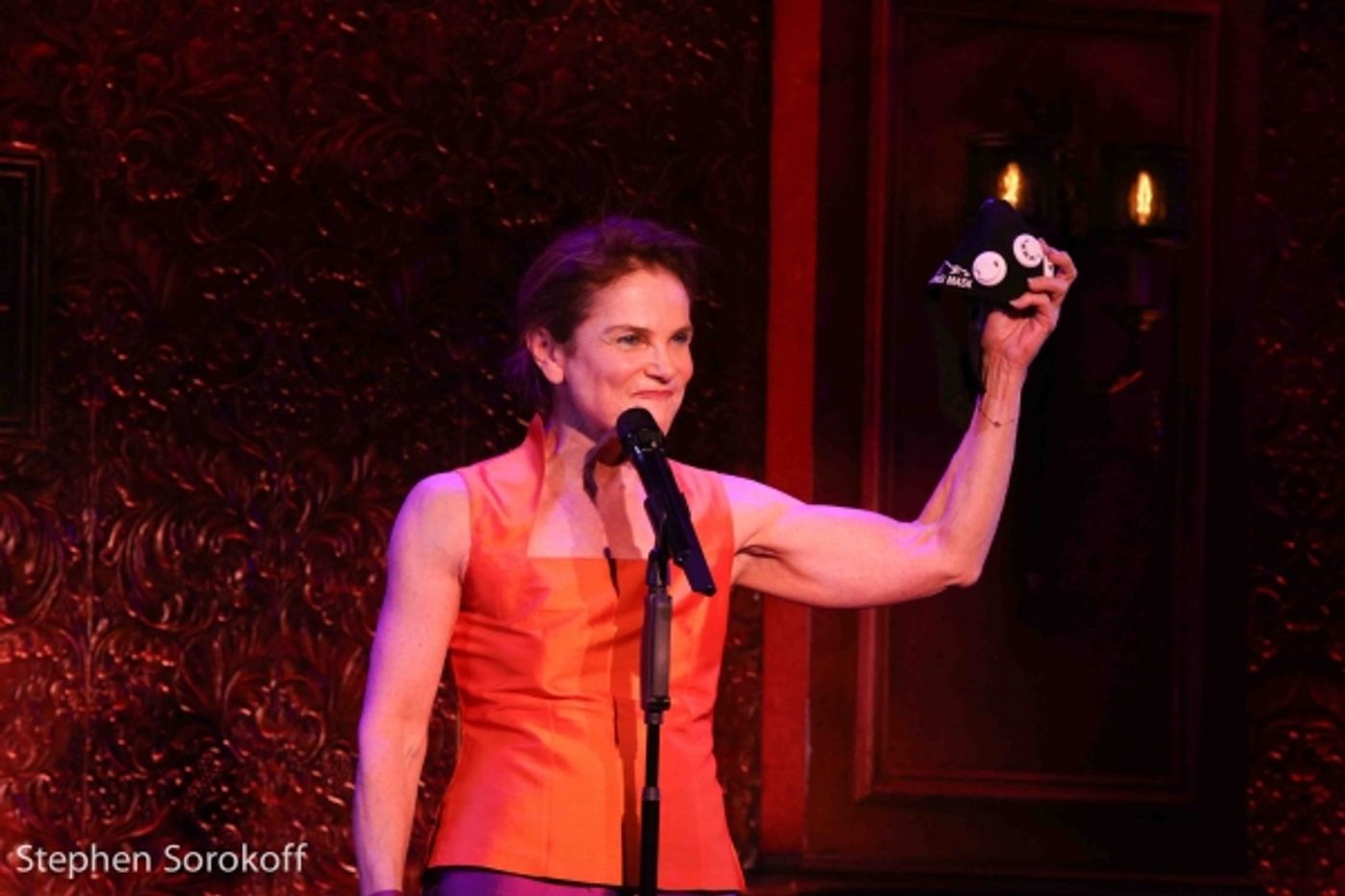 Photo Coverage: Tovah Feldshuh Brings AGING IS OPTIONAL to 54 Below  Image