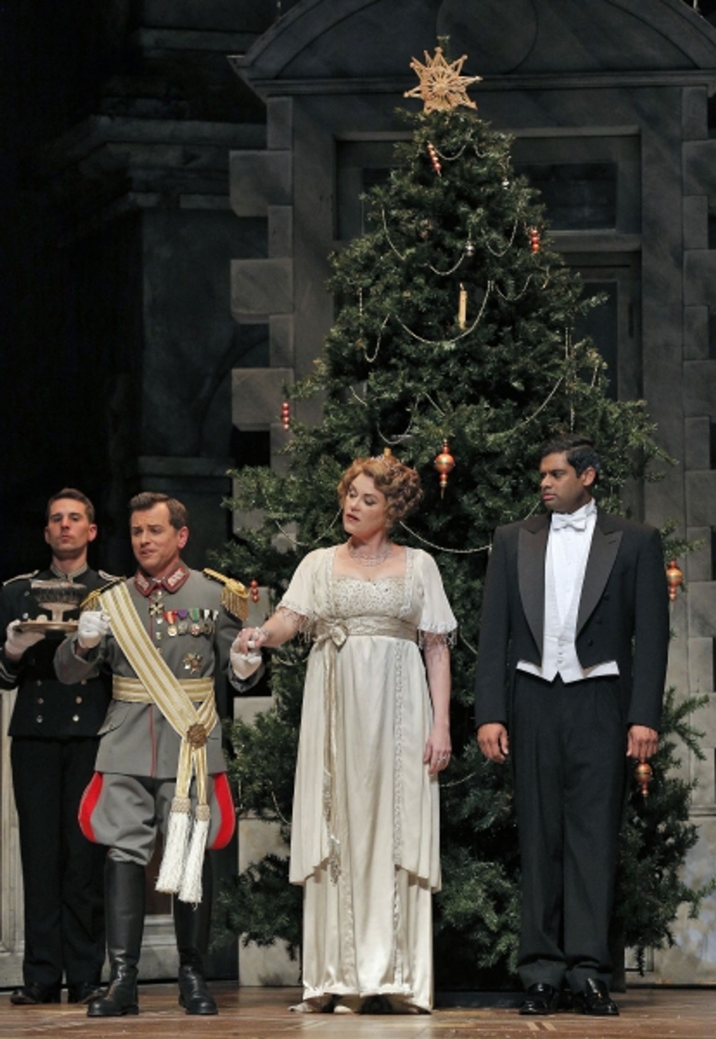 Photo Flash: First Look at Lyric Opera of Kansas City's SILENT NIGHT  Image