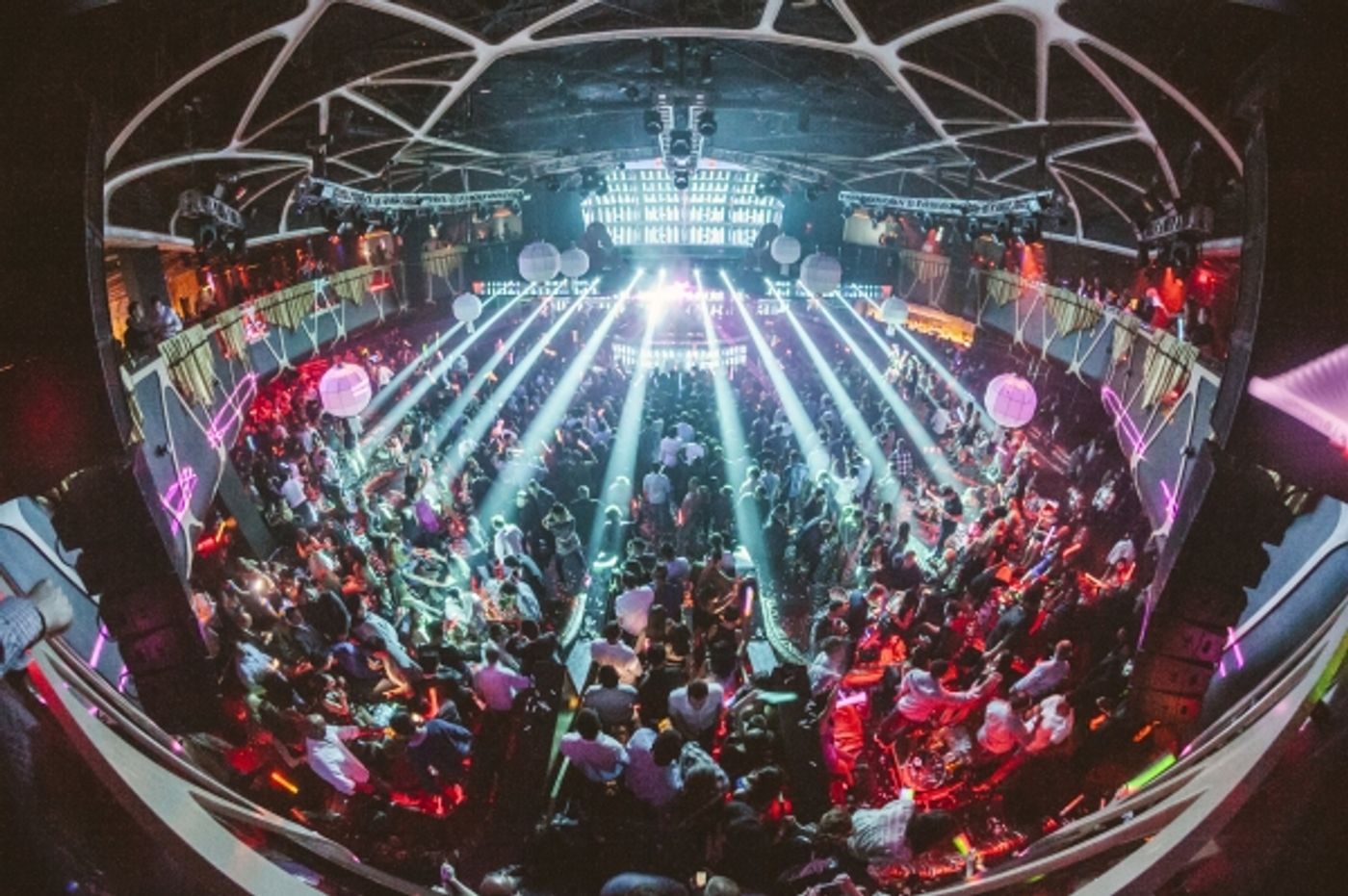 Photo Flash: Hakkasan Las Vegas Welcomes Chinese New Year by Honoring 'Wishing Tree' Tradition Photo Flash: Hakkasan Las Vegas Welcomes Chinese New Year by Honoring 'Wishing Tree' Tradition Image