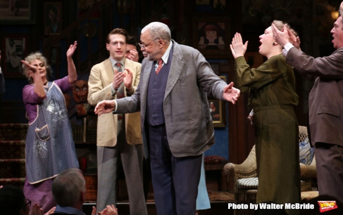 Photo Coverage: YOU CAN'T TAKE IT WITH YOU Company Takes Final Broadway Bows Photo Coverage: YOU CAN'T TAKE IT WITH YOU Company Takes Final Broadway Bows Image