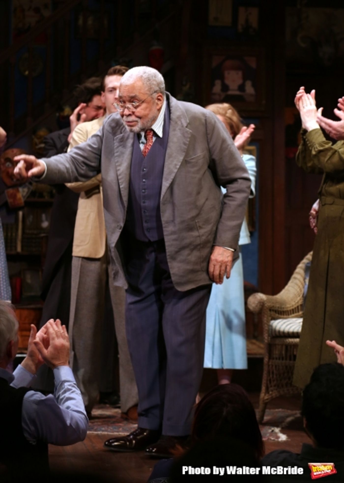 Photo Coverage: YOU CAN'T TAKE IT WITH YOU Company Takes Final Broadway Bows Photo Coverage: YOU CAN'T TAKE IT WITH YOU Company Takes Final Broadway Bows Image