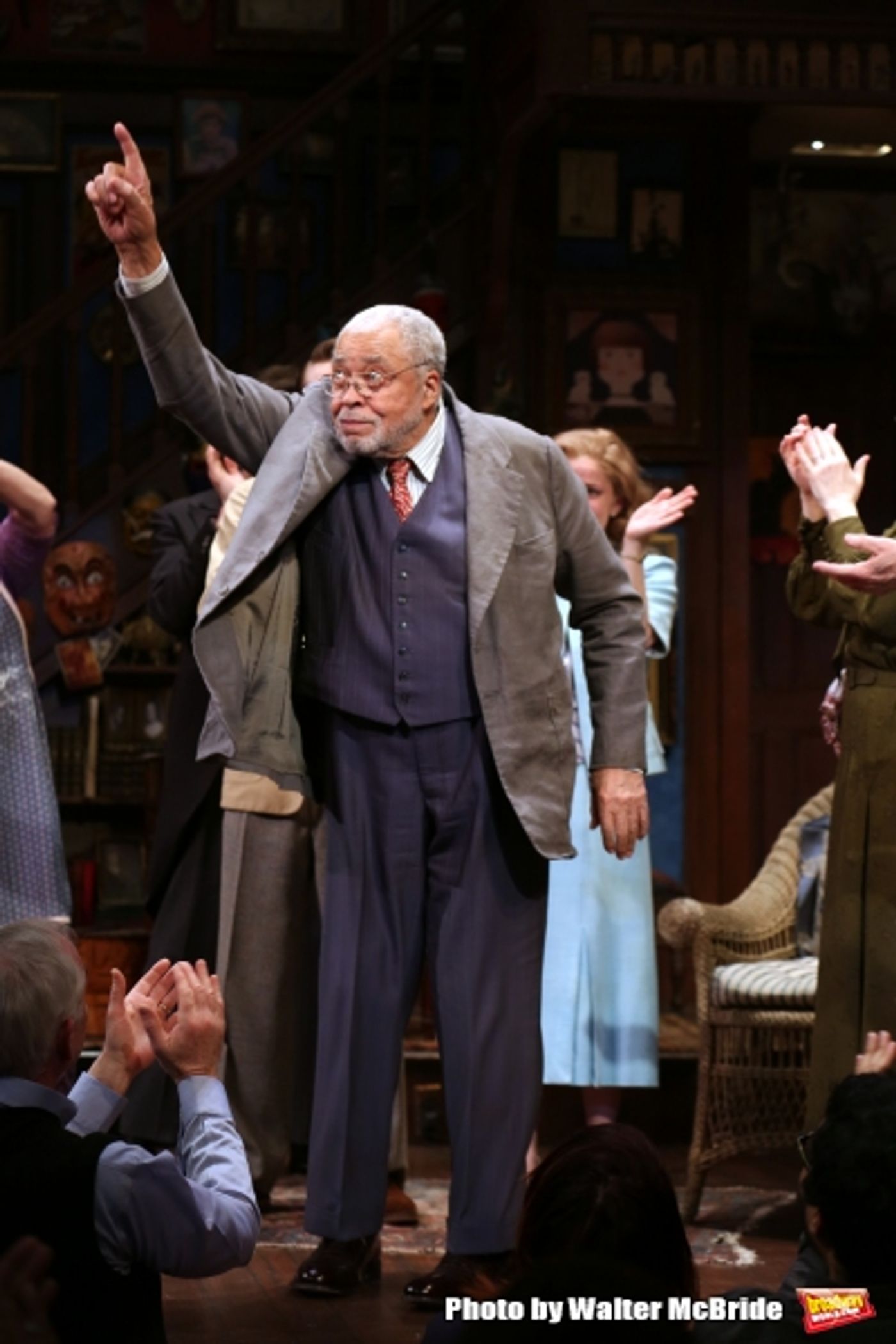 Photo Coverage: YOU CAN'T TAKE IT WITH YOU Company Takes Final Broadway Bows Photo Coverage: YOU CAN'T TAKE IT WITH YOU Company Takes Final Broadway Bows Image