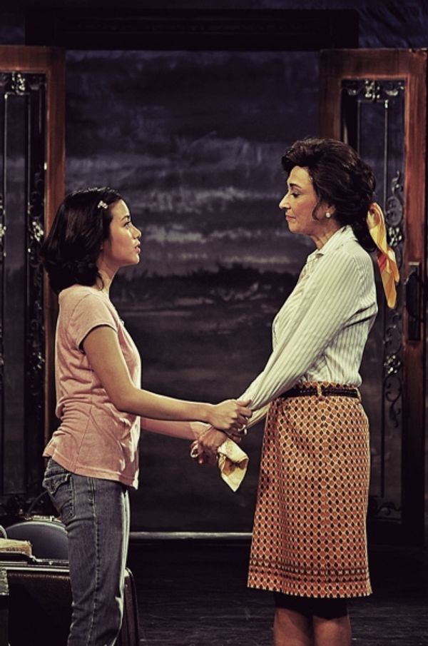 Anna Luna, Cherie Gil Photo