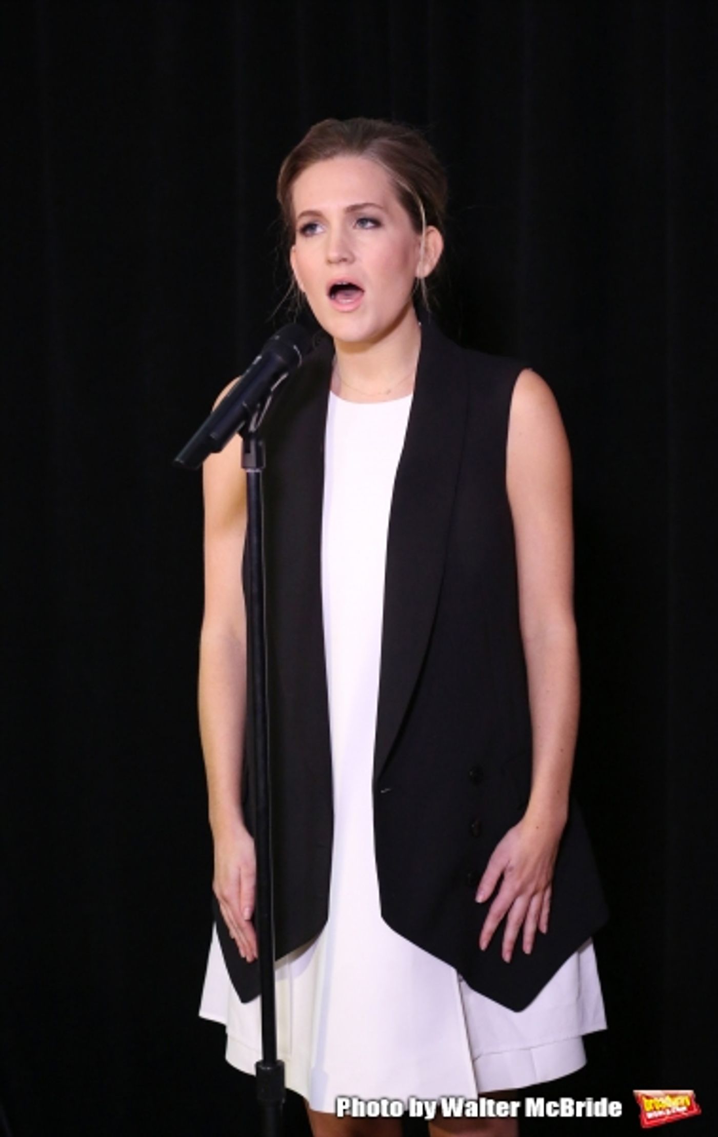 Photo Coverage: DOCTOR ZHIVAGO Cast Gives Performance Preview at Bryant Park! Photo Coverage: DOCTOR ZHIVAGO Cast Gives Performance Preview at Bryant Park! Image