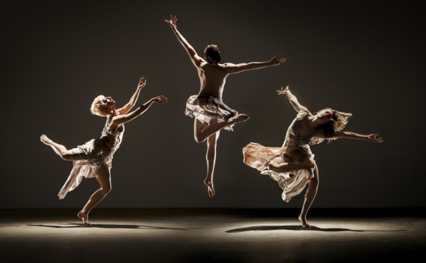 Photo Flash: First Look at Garret + Moulton's THE LUMINOUS EDGE  Image