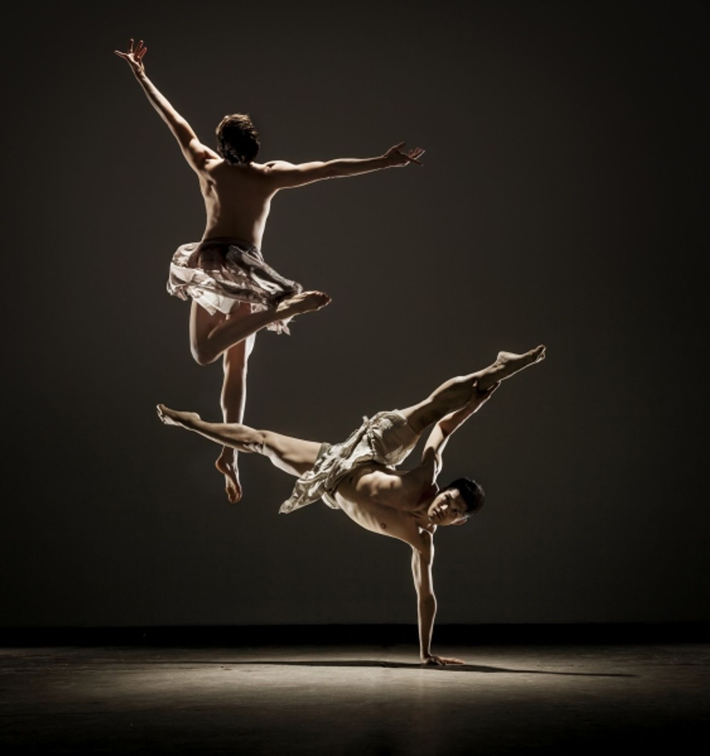 Photo Flash: First Look at Garret + Moulton's THE LUMINOUS EDGE  Image