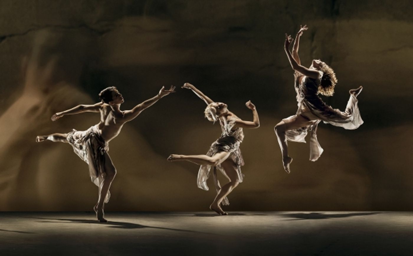 Photo Flash: First Look at Garret + Moulton's THE LUMINOUS EDGE  Image