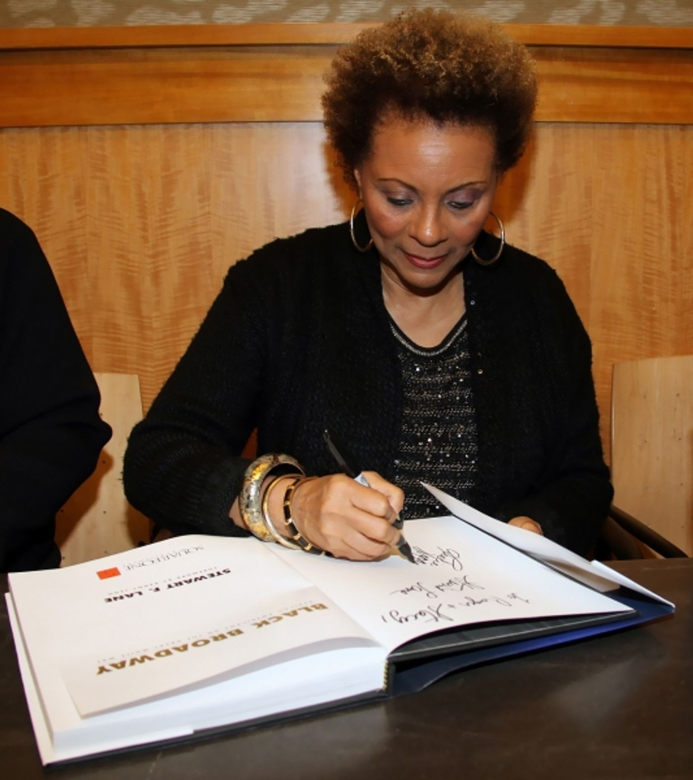 Photo Flash: Leslie Uggams, Sheldon Epps and More Celebrate Stewart Lane's 'BLACK BROADWAY' at Barnes & Noble Photo Flash: Leslie Uggams, Sheldon Epps and More Celebrate Stewart Lane's 'BLACK BROADWAY' at Barnes & Noble Image