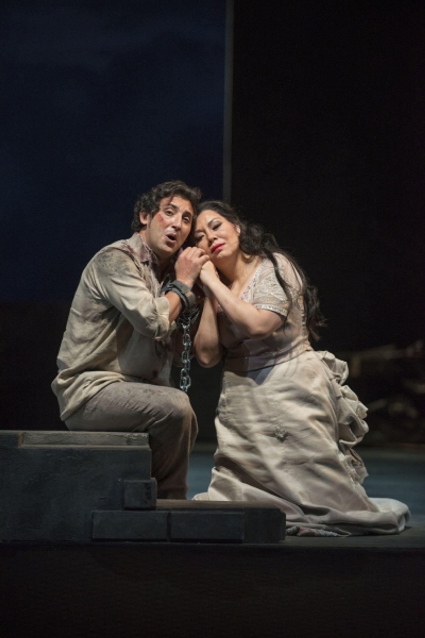 Photo Flash: First Look at Lyric Opera of Chicago's TOSCA  Image