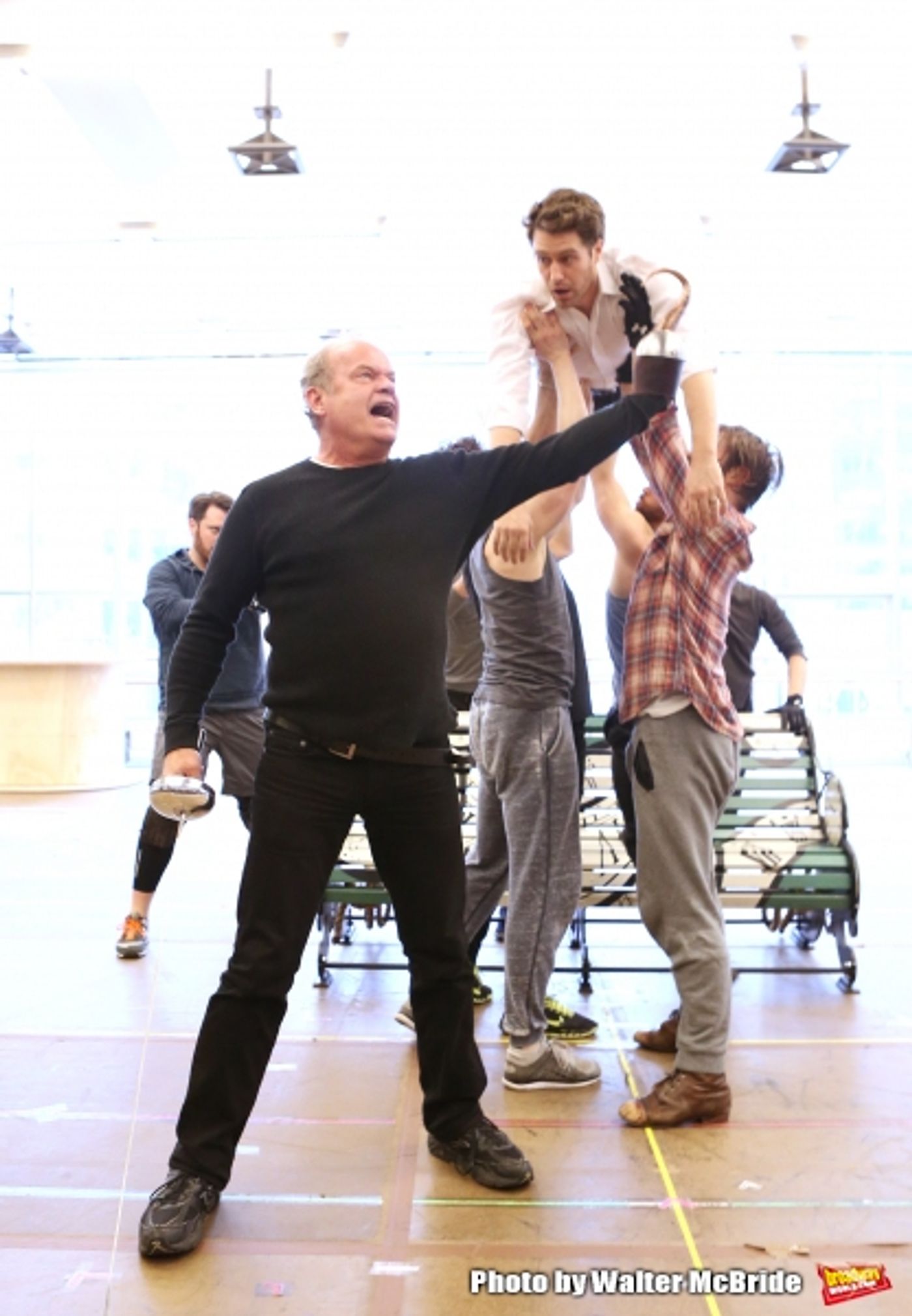 Photo Coverage: FINDING NEVERLAND Cast Performs Sneak Peek for the Press!  Image