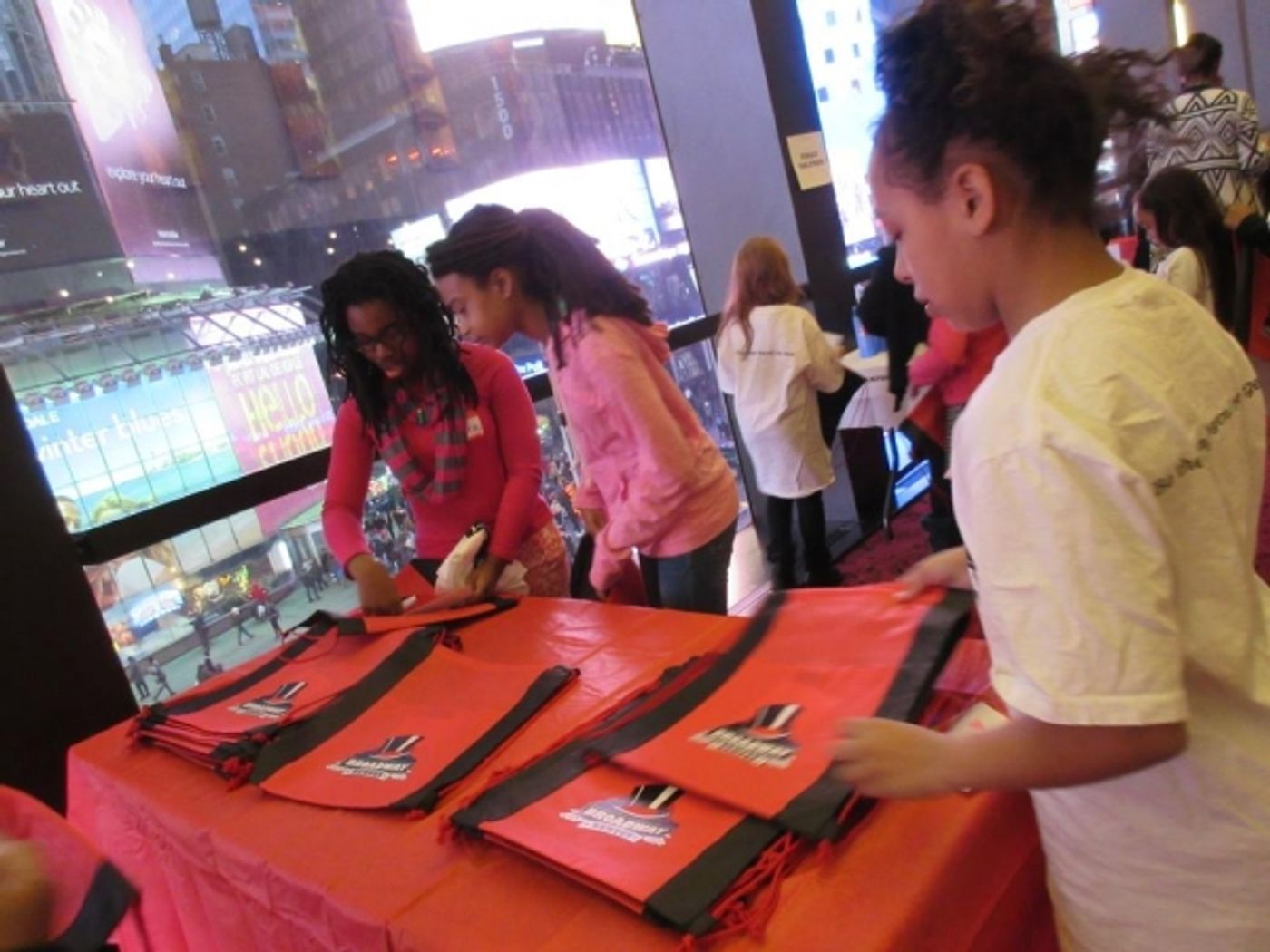 Photo Flash: Broadway Serves Hosts 3rd KIDS SERVE Event Benefitting Urban Pathways Photo Flash: Broadway Serves Hosts 3rd KIDS SERVE Event Benefitting Urban Pathways Image