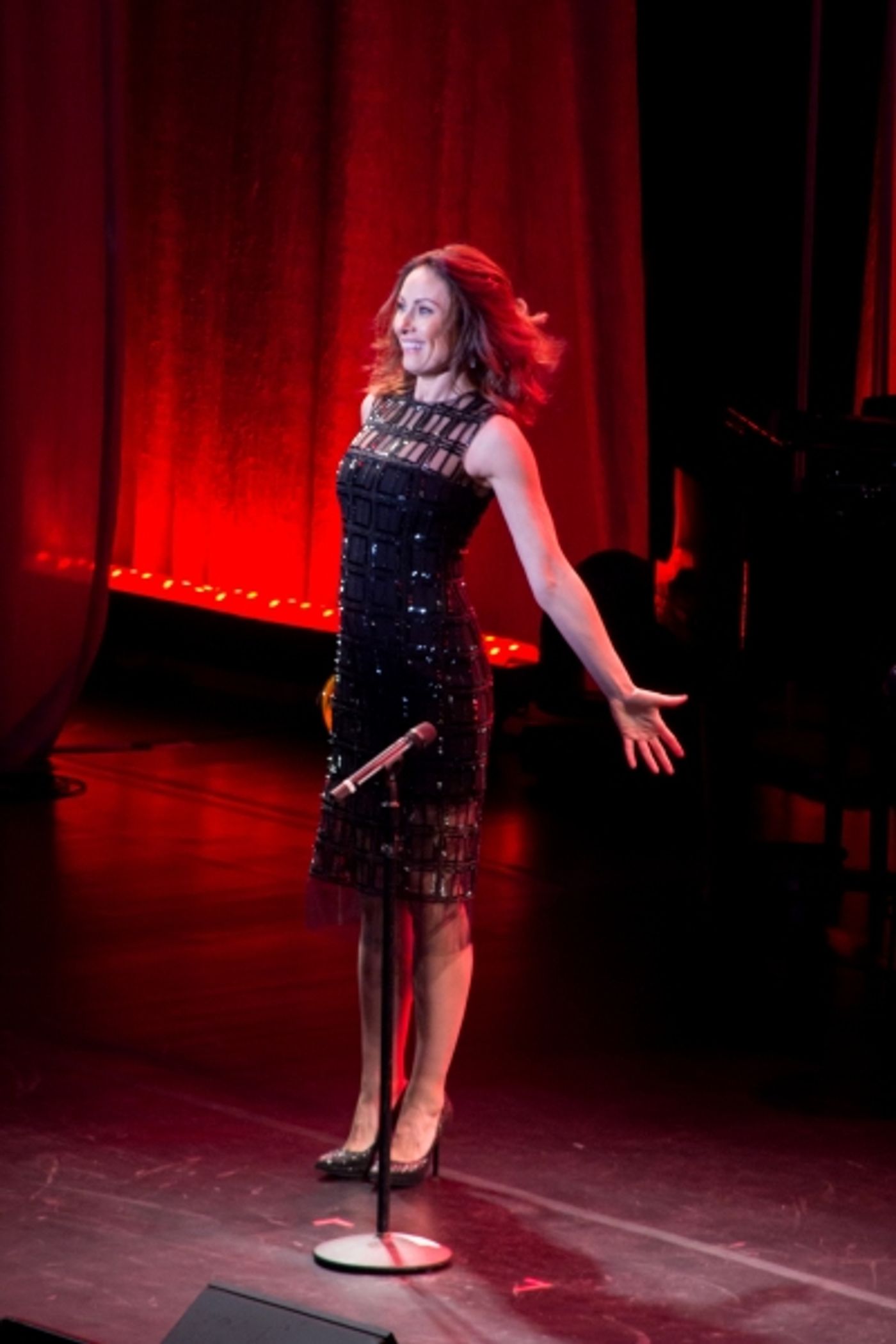 Photo Coverage: Broadway Honors Helen Mirren at Roundabout's THERE'S NOTHING LIKE A DAME Gala!  Image