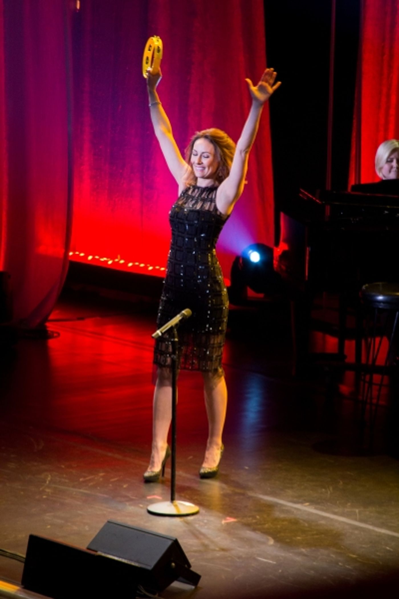 Photo Coverage: Broadway Honors Helen Mirren at Roundabout's THERE'S NOTHING LIKE A DAME Gala!  Image