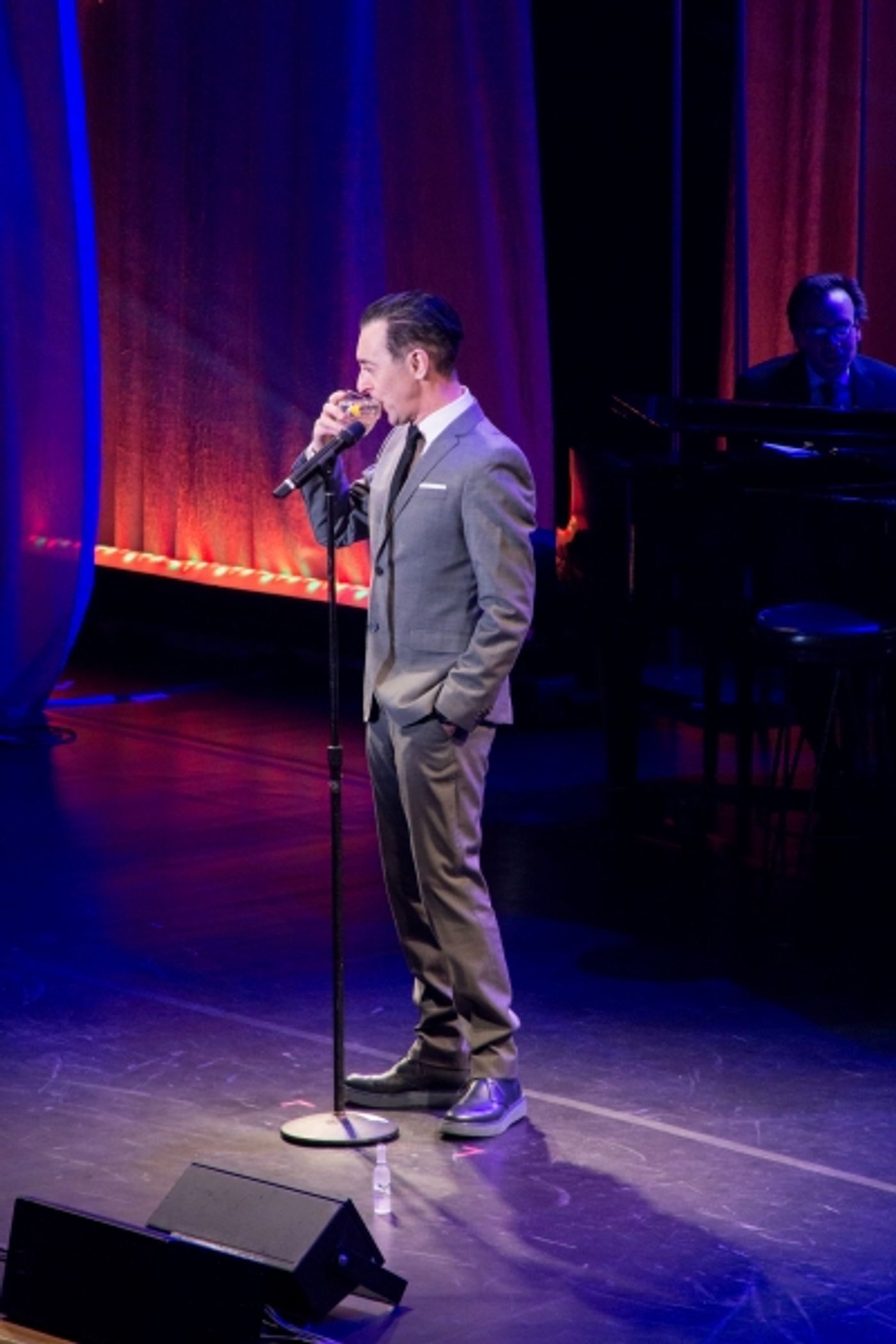 Photo Coverage: Broadway Honors Helen Mirren at Roundabout's THERE'S NOTHING LIKE A DAME Gala!  Image