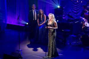 Santino Fontana, Laura Osnes, Betsy Wolfe @ BroadwayWorld Santino Fontana, Laura Osnes, Betsy Wolfe Photo